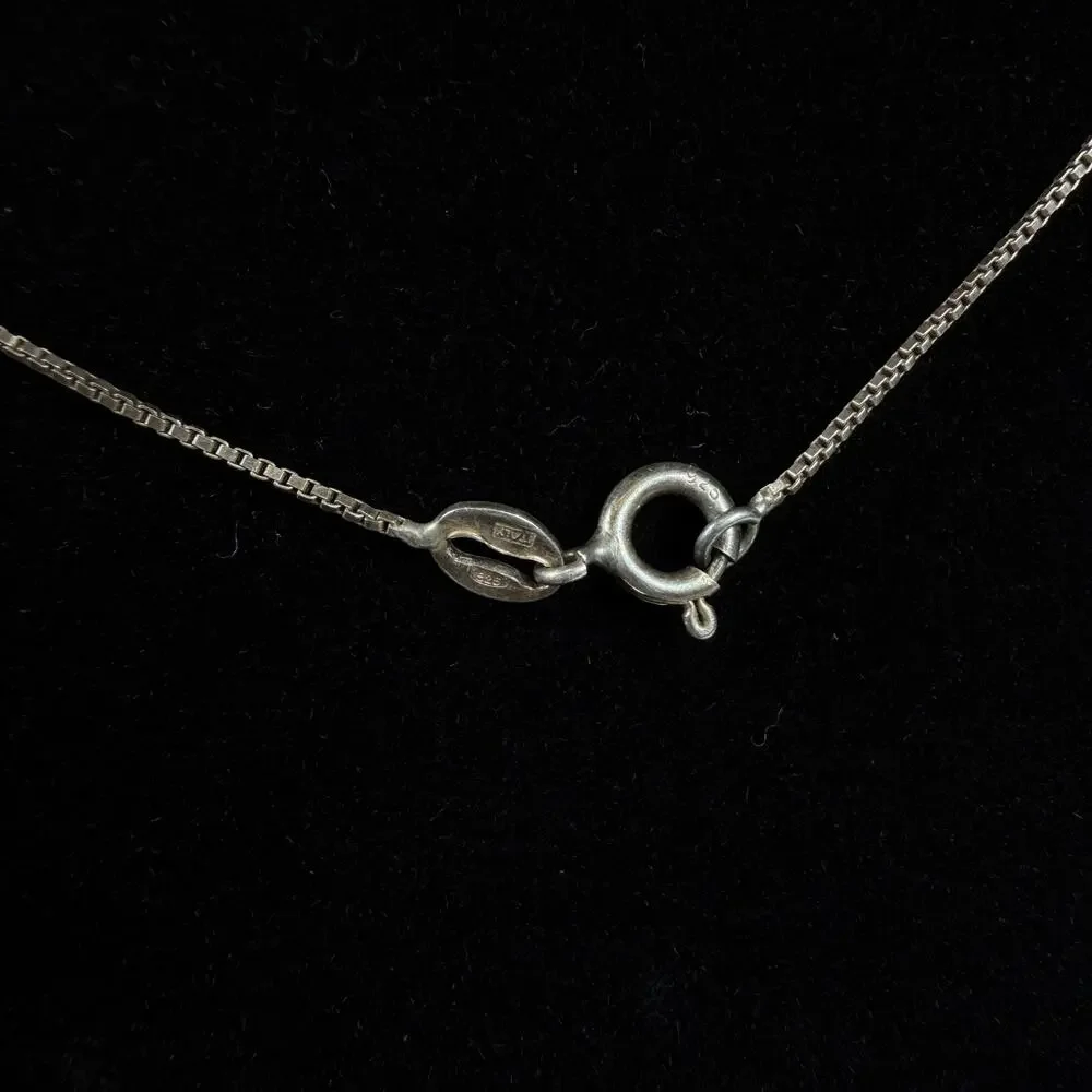 Italy Sterling Silver 925 Star Pendant with Chain 4.78g